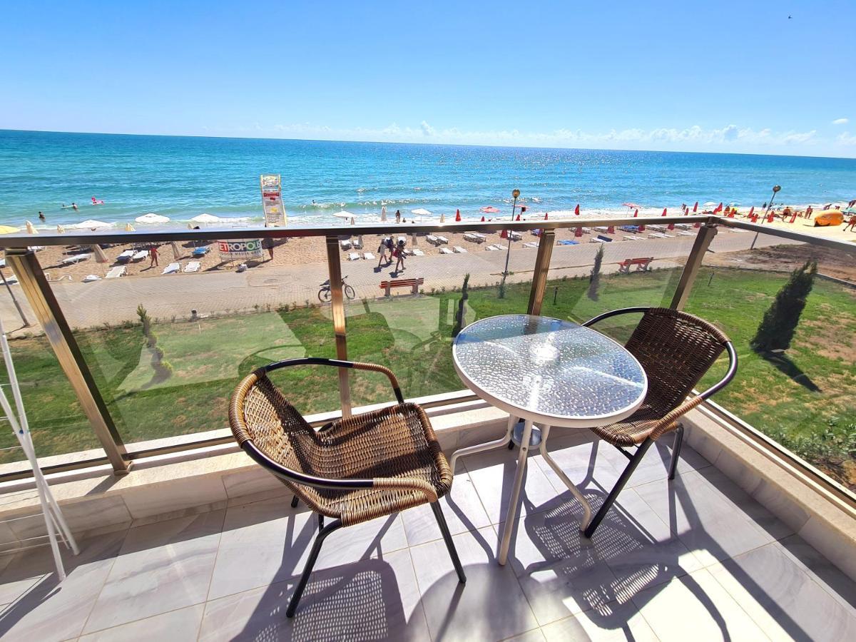 Gold Beach Apart Obzor Exterior foto